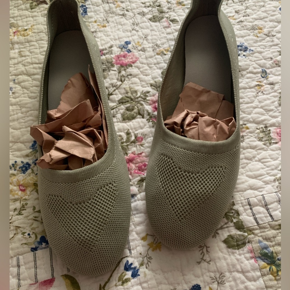 Women’s size 11 shoes